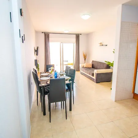 Rentaliday Sangrila Appartement *